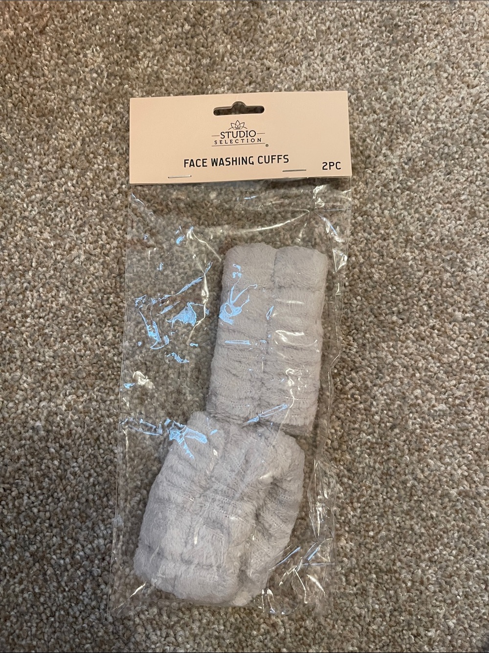 Light Gray Face Washing Cuffs - 2 Pack
